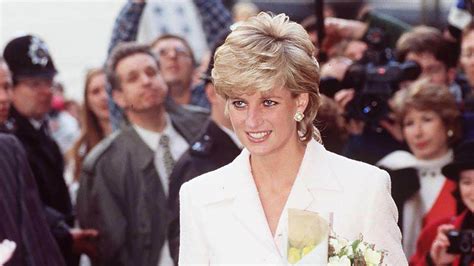 The Many Handbags Princess Diana Made Famous 